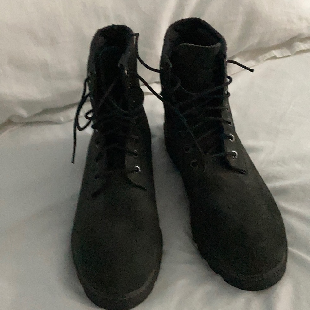 Men’s Timberland black boots NWOT sz 8.5